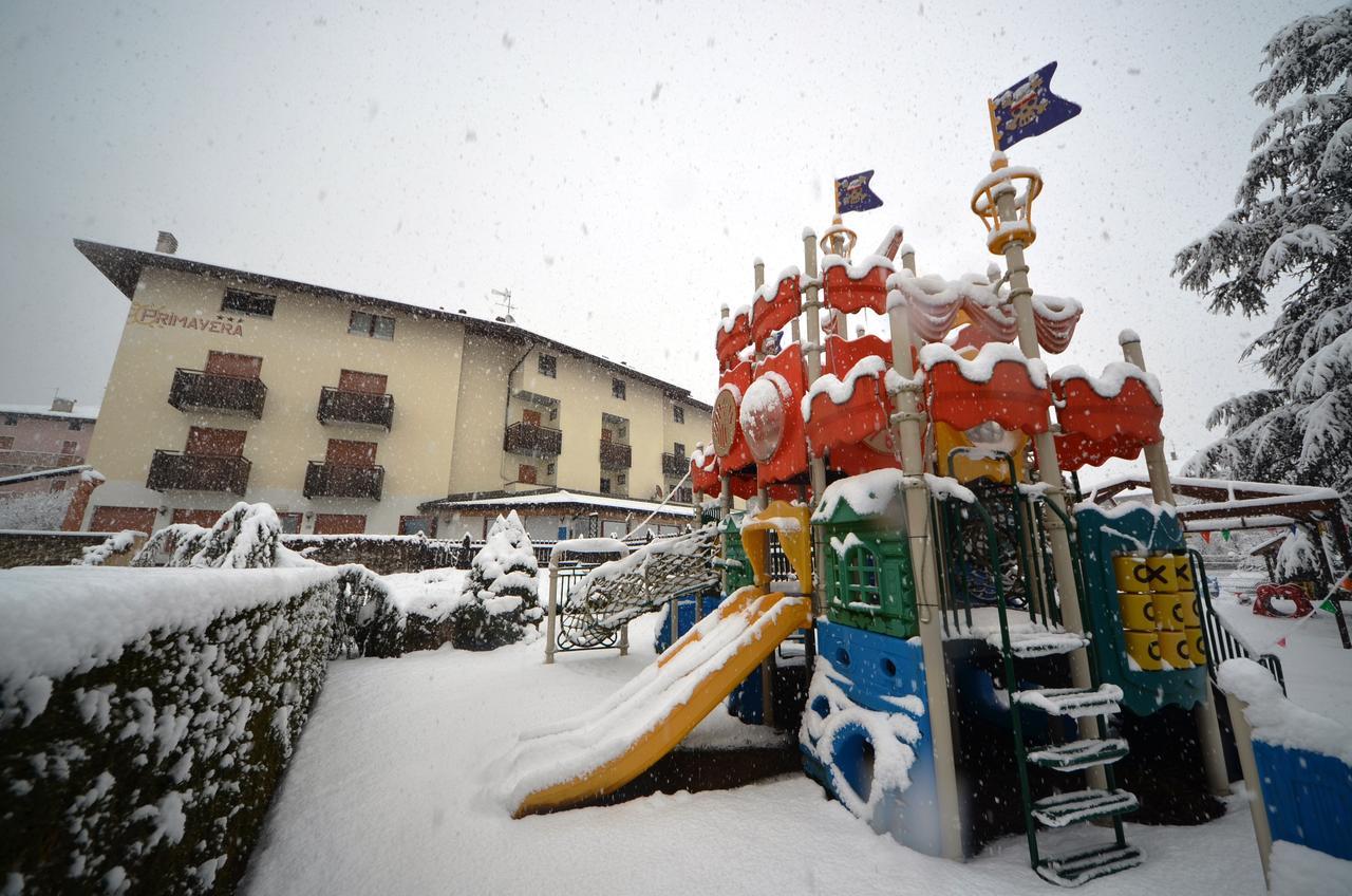 Family Hotel Primavera Levico Terme Exterior foto
